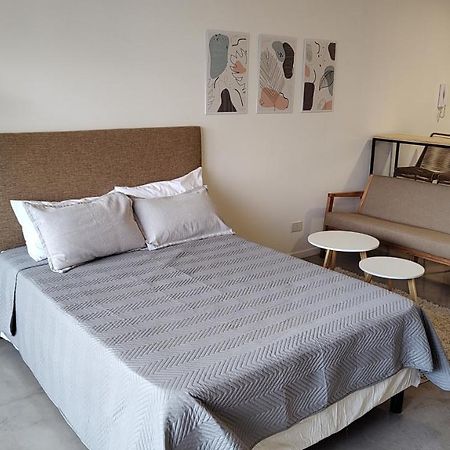 Lugar Ideal Con Pileta , Mucha Vida Alrededor Appartement Buenos Aires Buitenkant foto
